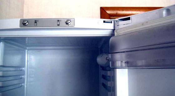 Перевесить двери холодильника в Егорьевске | Вызов мастера по холодильникам на дом